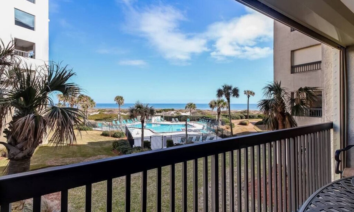 Amelia City Condo | Life Is Swell - Oceanfront, Pool, & Tennis