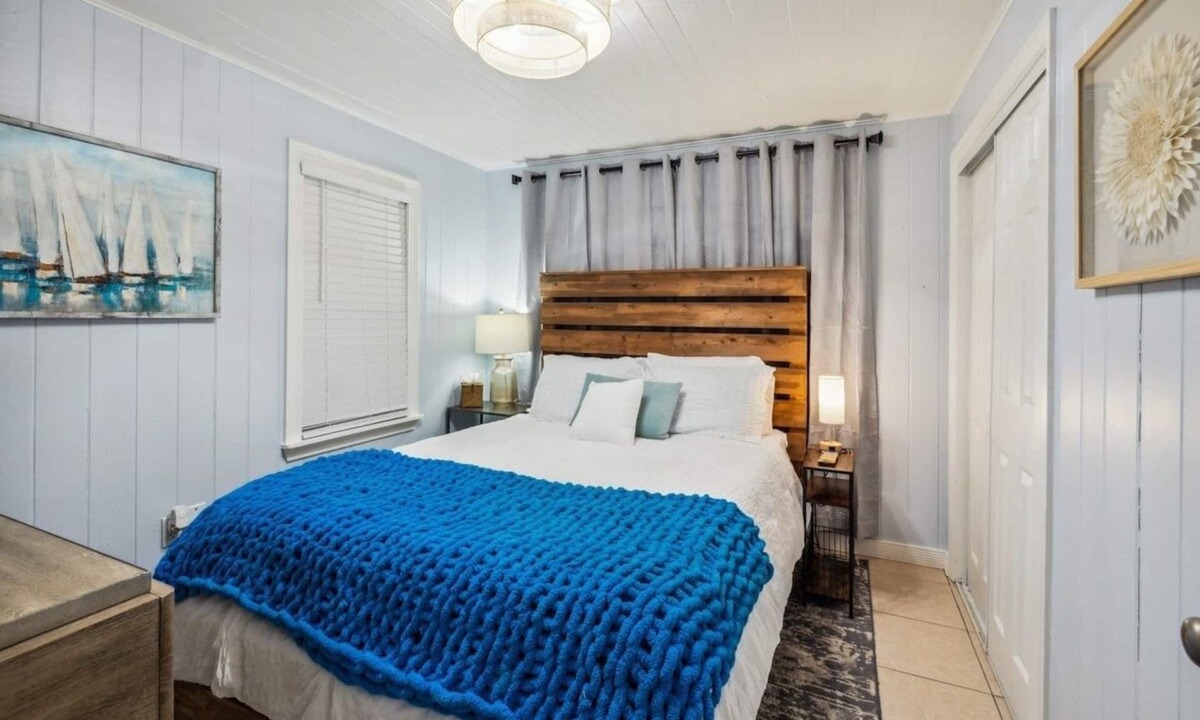 South Sarasota Cottage | Lil John Coastal Cottage Near Siesta Key Beach