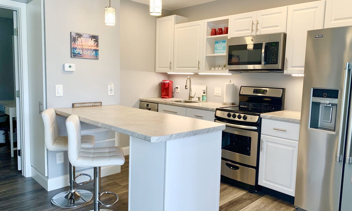 St. Pete Beach Cottage | Live Like a Local :) 2 BLOCKS TO THE BEACH