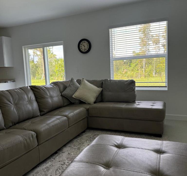 Biggar House | Live the Comfort at exclusive Pratt Preserve home