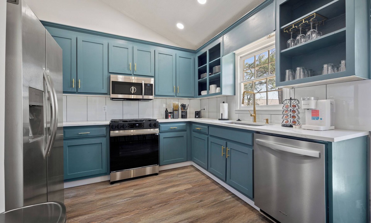 Marietta House | Locally Owned Near East Cobb Complex Sleeps 9