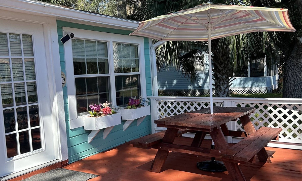 Yankeetown House | Located just across from Withlacoochee River and Marina