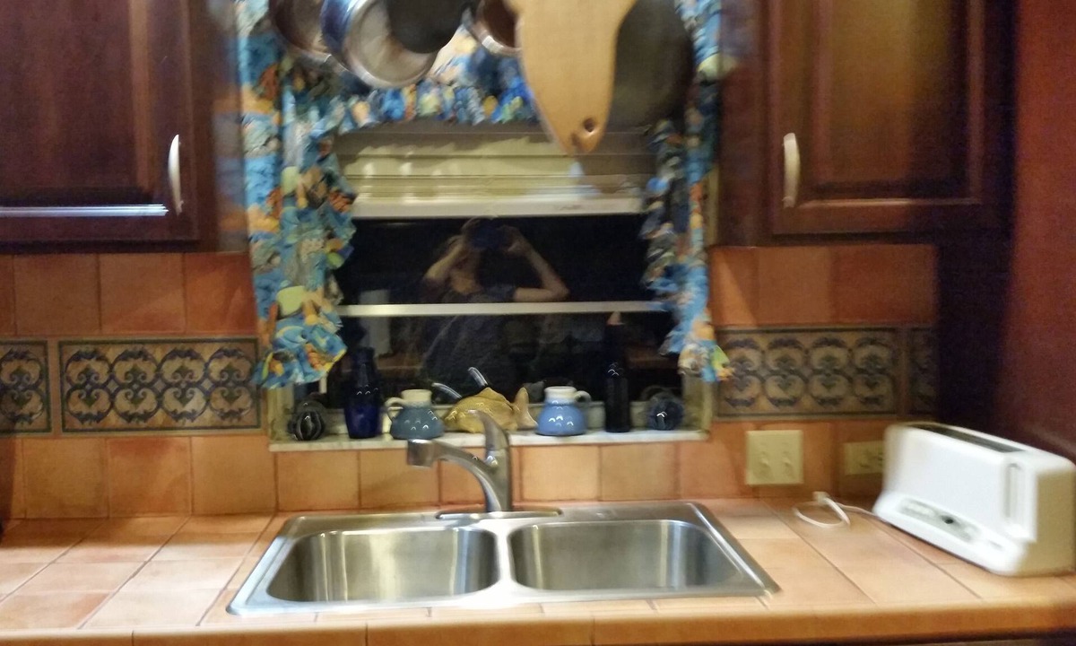 Hudson House | Located on the Canal, 5 minutes from the Gulf. Seniors Welcome. Available 1/19