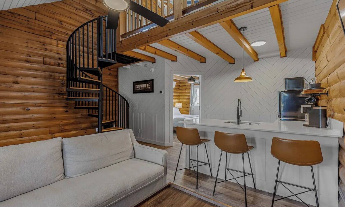 Cashiers Hotel | Log Suite at our Boutique Bed and Brewery