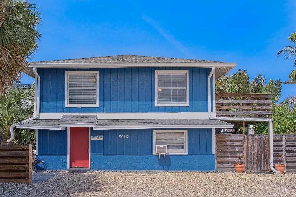 Ilexhurst Apartment | Longboard