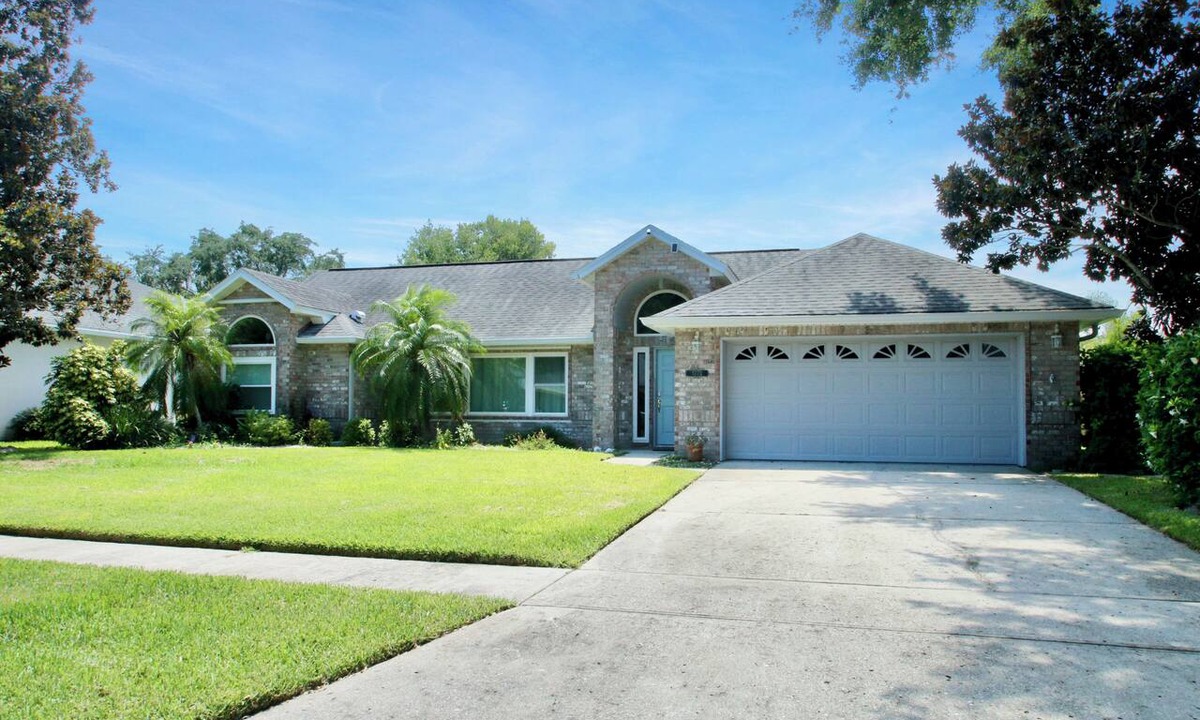 Countryside House | Lovely 3-bedroom pool house with AC in charming Port Orange