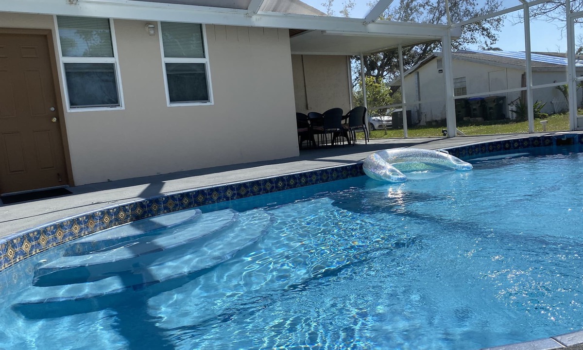 North Port House | Lovely 3 bedrooms house with private pool