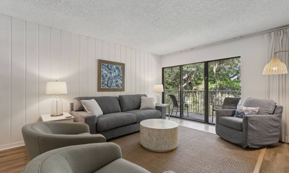Beach Wood Fernandina | Fernandina Beach