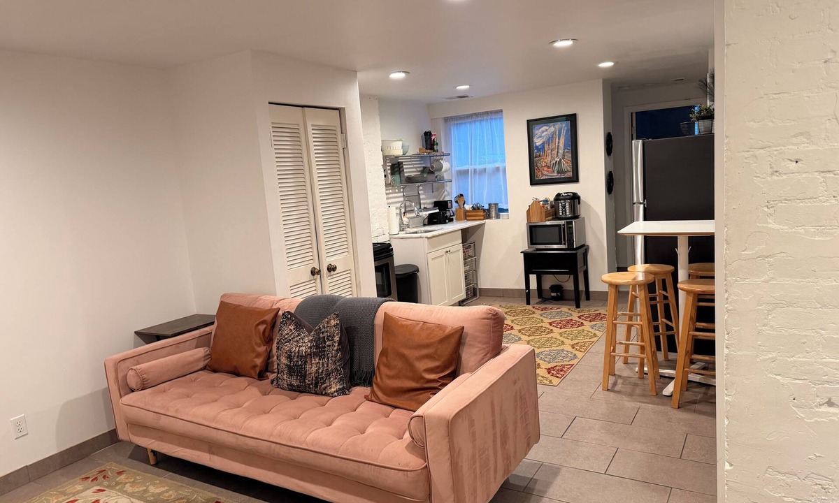 Truxton Circle House | Lovely basement apartment in vibrant Washington