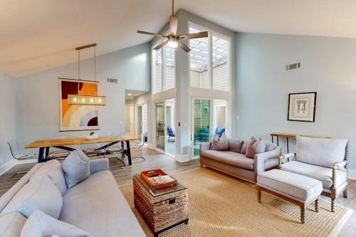 Lawton Woods House | Lovely Lawton