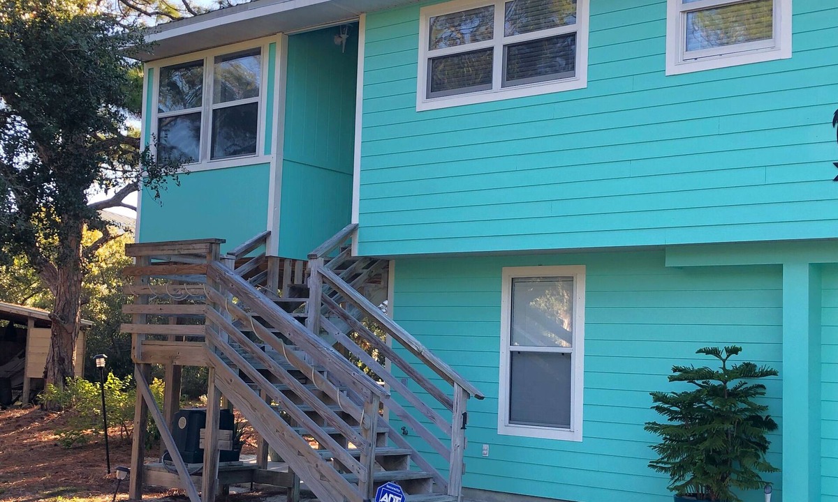 St. George Island Apartment | LOW INTRO RATE! Clean/adorable with lots of nice features! Next to beach path.