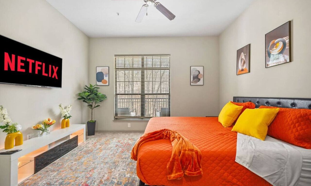 Cumberland Apartment | Lux King Suite | 1 mile to Braves Stadium & Battery