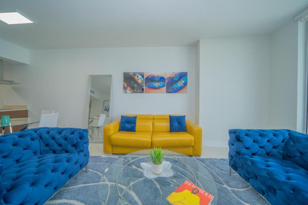 Downtown Miami Apartment | Lux Stays Iconbrickell Miami Downtown