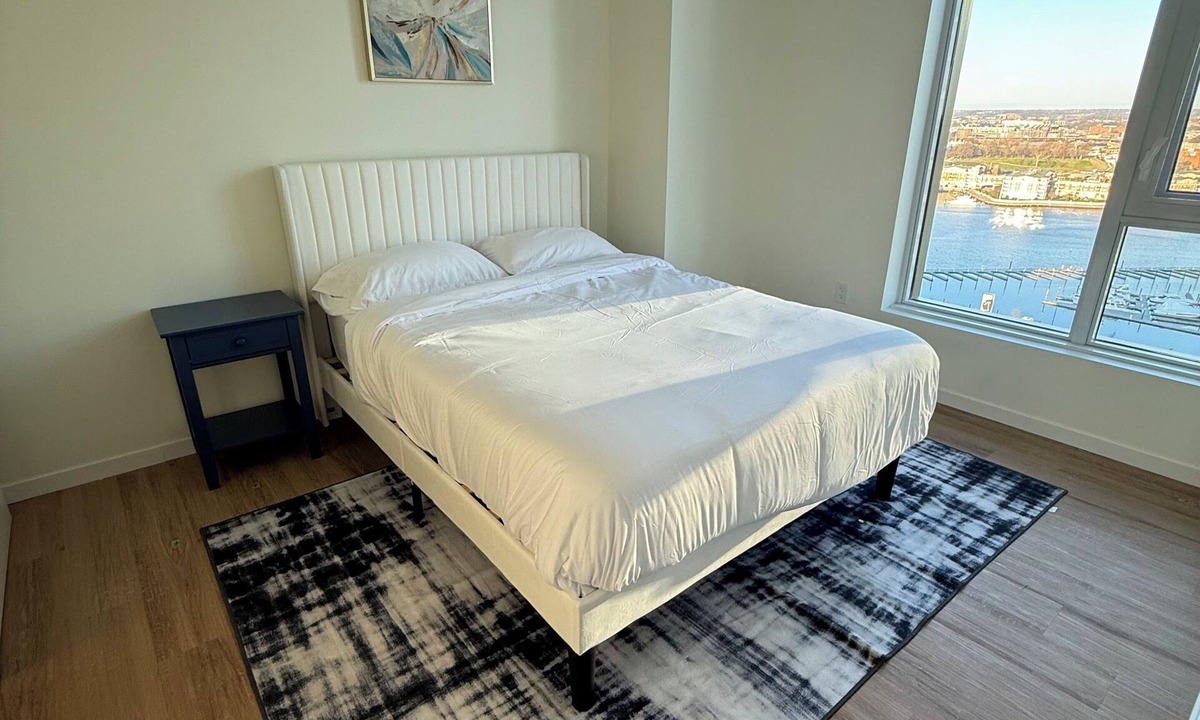 Fells Point Apartment | Luxe Apartment with Harbor views