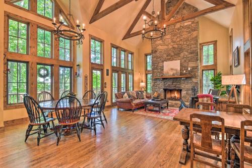 Waynesville House | Luxe Lodge Near Smoky Mountains: Views & Hot Tub!