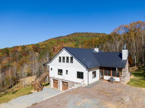 Old Fields House | Luxe Mountain Haven