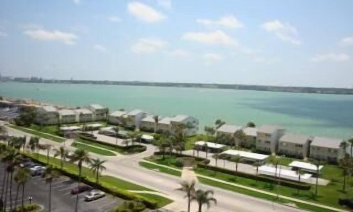 Sand Key Condo | Luxurious Beach Front condo