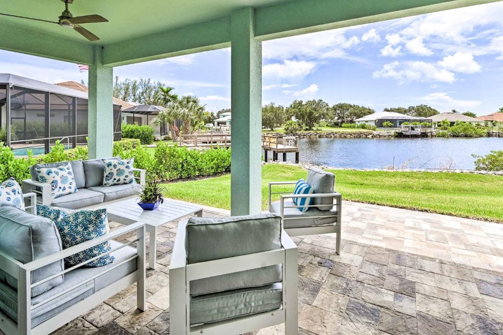 Naples House | Luxurious Canal-Front Retreat with Game Room!