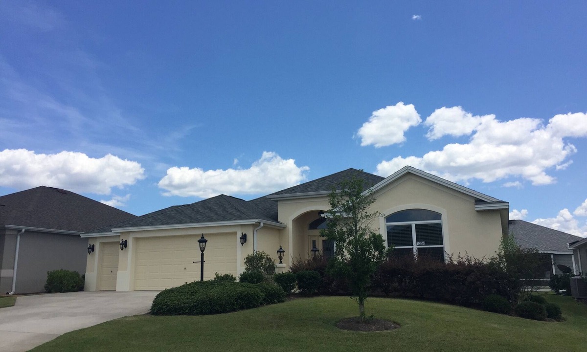 Fernandina House | Luxurious Fernandina Village Rental with Golf Cart Adventure Awaits!