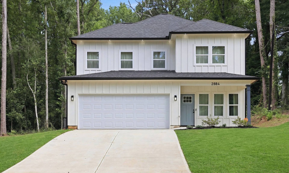 Decatur House | Luxurious New Construction 4-bedroom house in charming Decatur