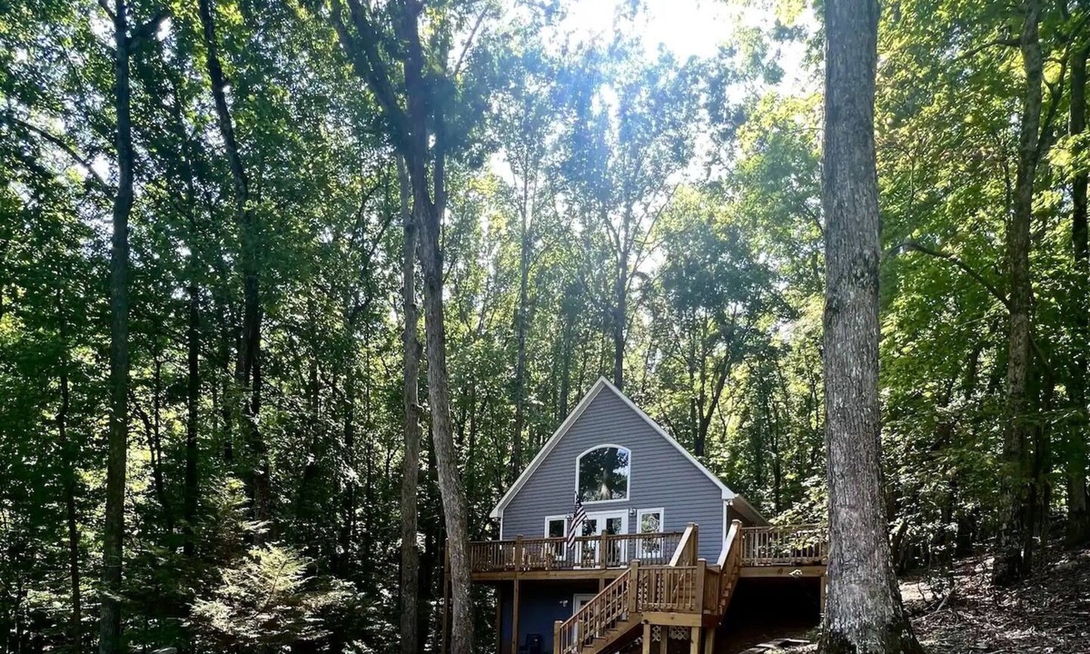 Walnut Mountain House | Luxurious Serene Mountain Cabin . 4th Night Free