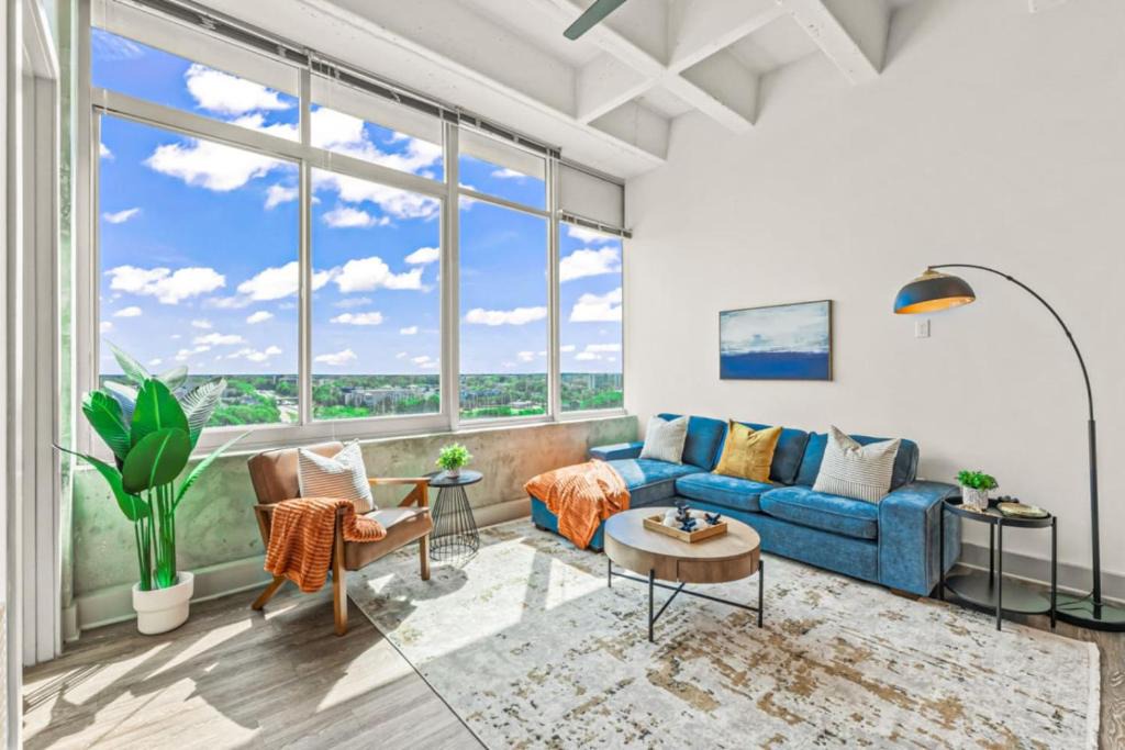 Peachtree Center Apartment | Luxury 1-Bedroom Condo in the Altitude Building Downtown Atlanta