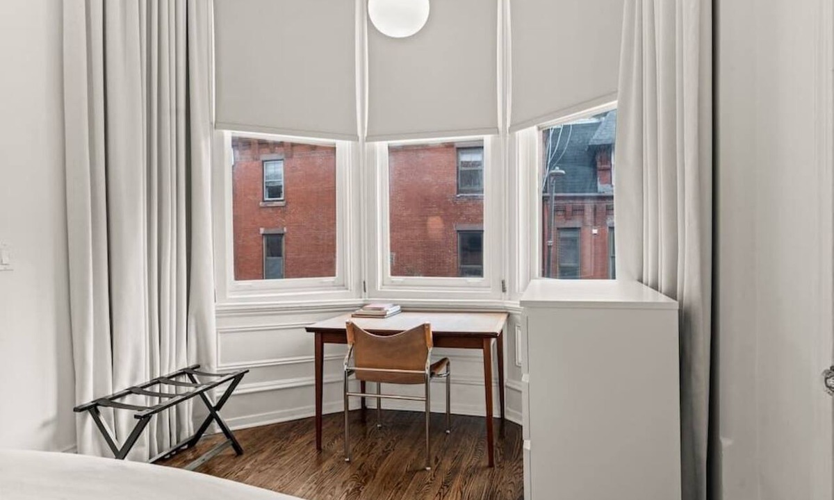 Center City Apartment | Luxury 1BD Rittenhouse Sq. | Hosted By Stay Rafa