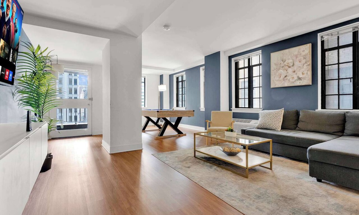 Center City Apartment | Luxury 2BD | Center City | 4 Beds | By JFK plaza