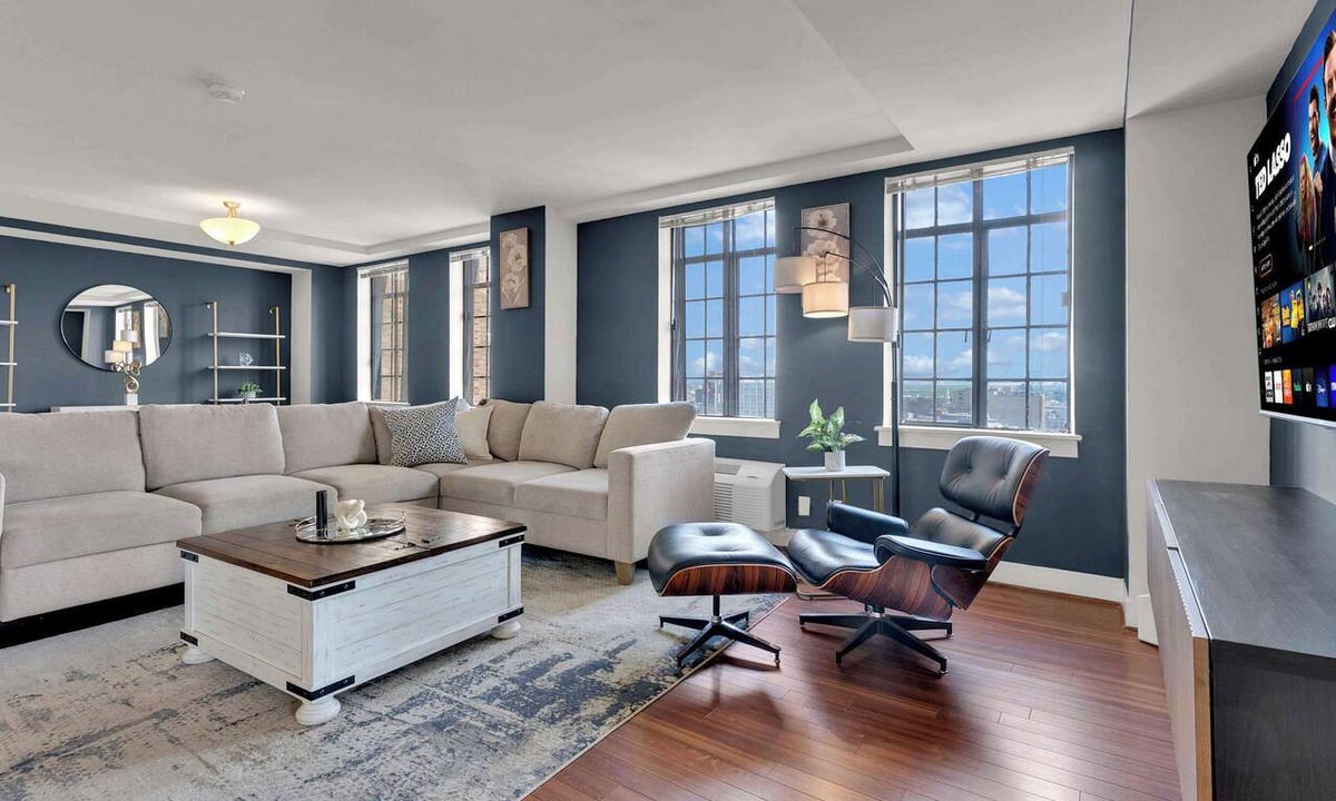 Center City Apartment | Luxury 2BD | Center City | 6 Beds | By JFK plaza
