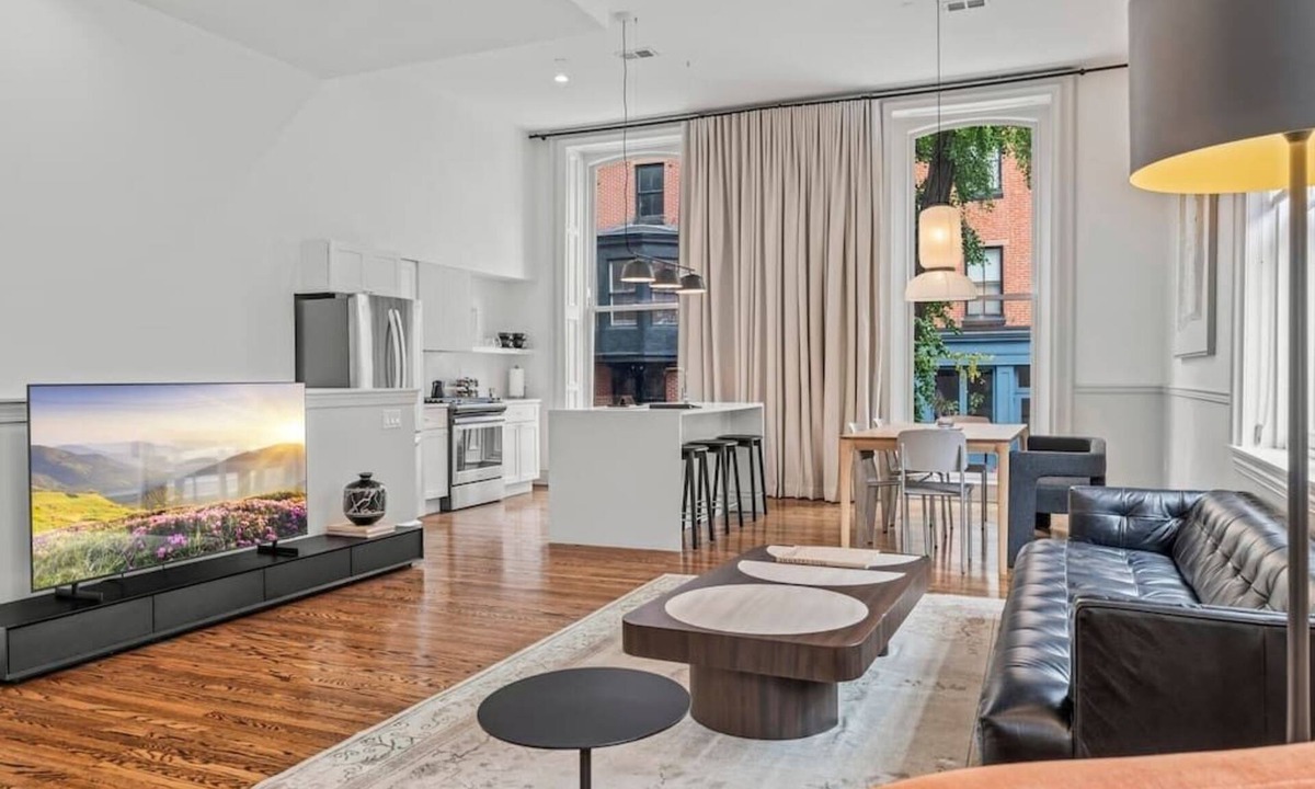 Center City Apartment | Luxury 2BD Rittenhouse Sq. | Hosted By Stay Rafa