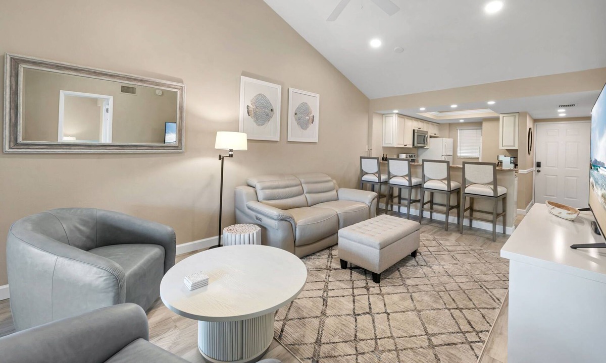 Bonita Bay Condo | Luxury 2BR Condo w/Private Beach Access & Resort Perks – Bonita Bay