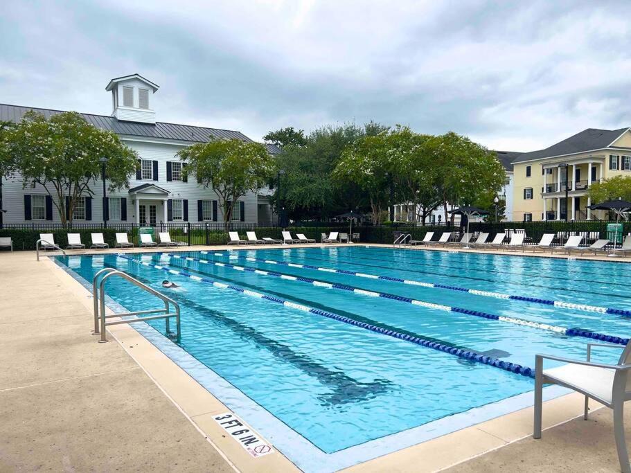 Baldwin Park Apartment | Luxury 2BR In The Heart of Baldwin Park!