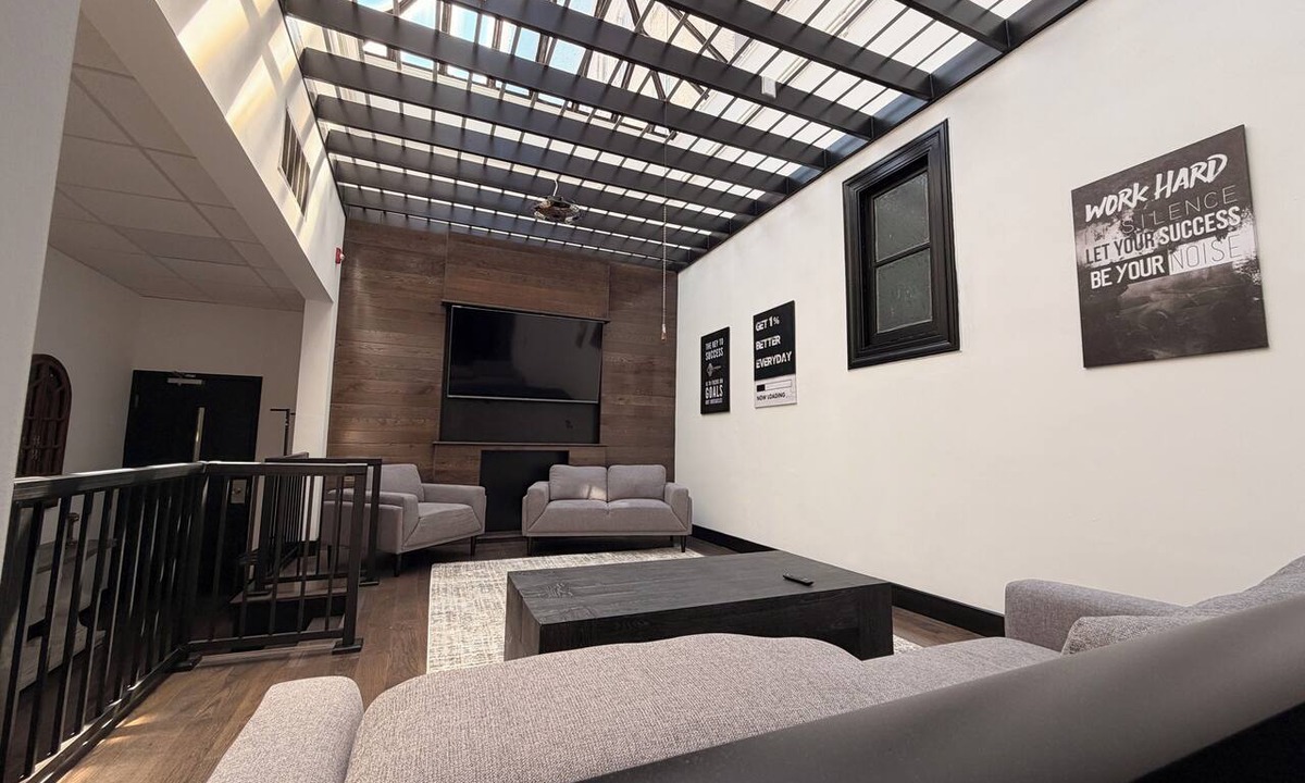Downtown Baltimore Apartment | Luxury 3-bedroom apartment in marvelous Mount Vernon, Baltimore MD.