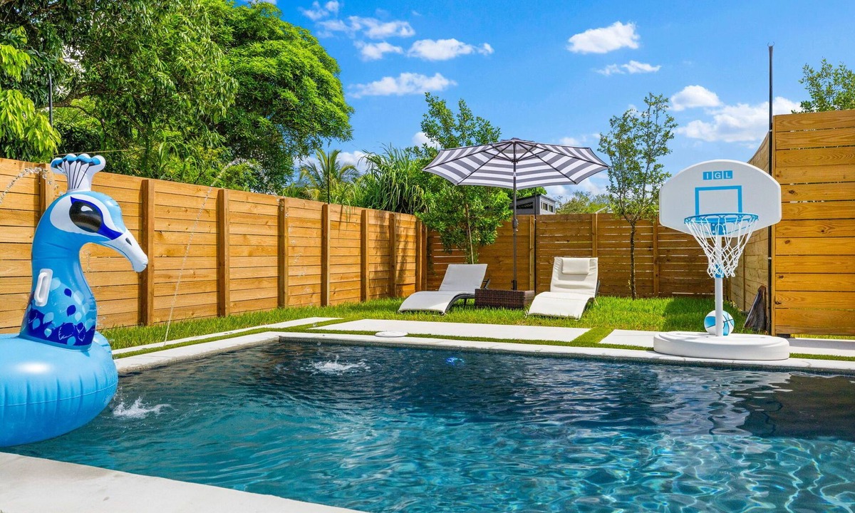 Goulds House | Luxury 4BR Home w/Heated Pool, Family Friendly Retreat