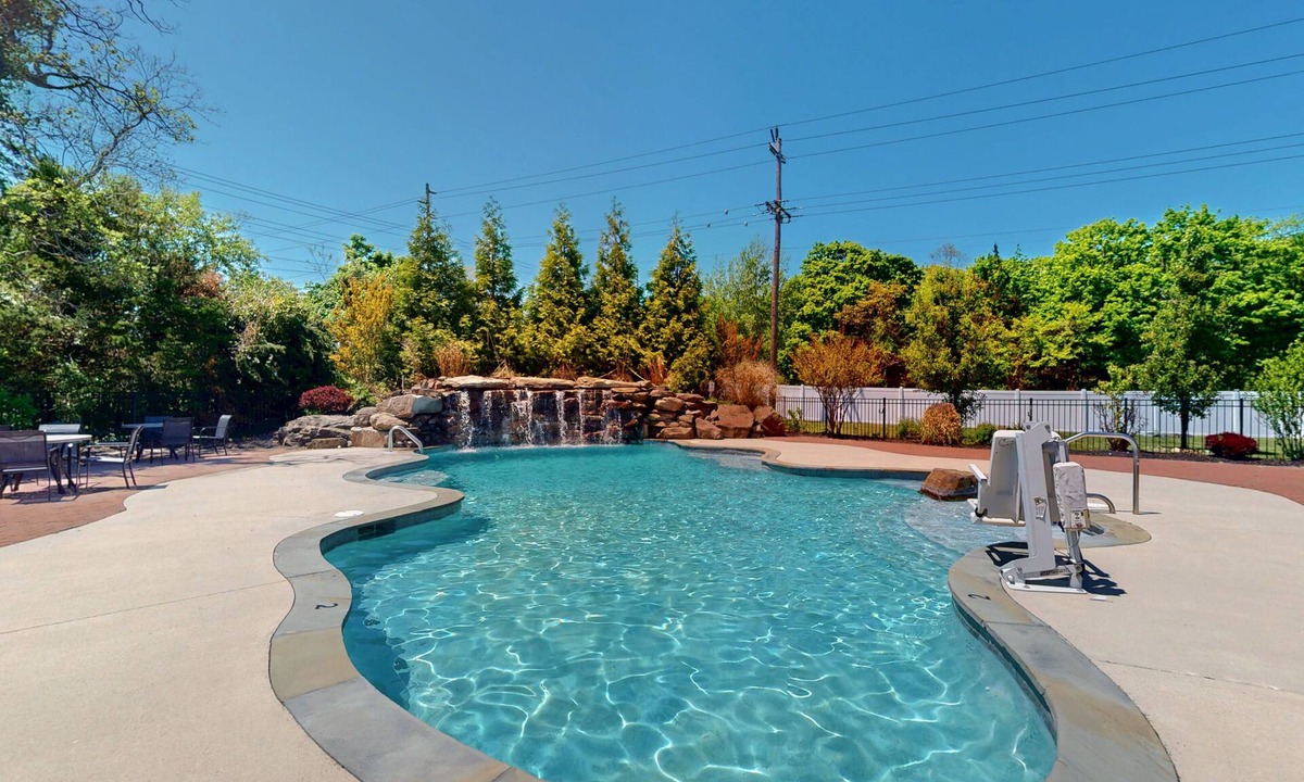 Lower Township Hotel | Luxury and Space in a Double King Room