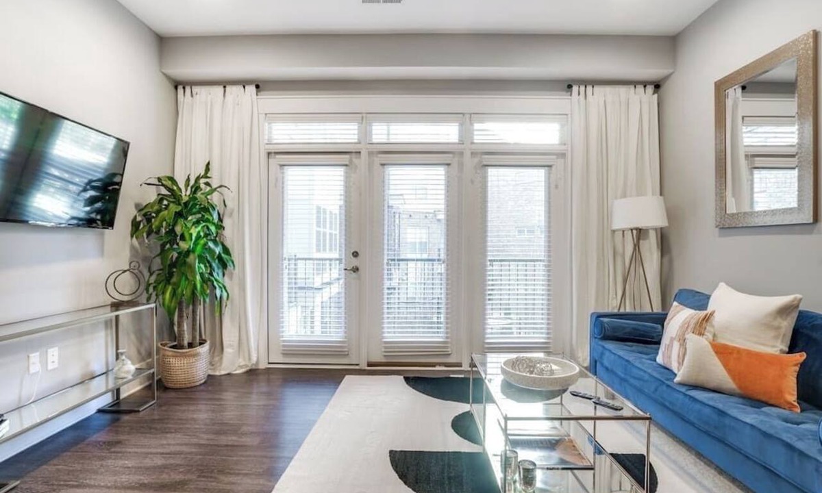 North Decatur Apartment | Luxury Apartment Near Emory Hospital & University