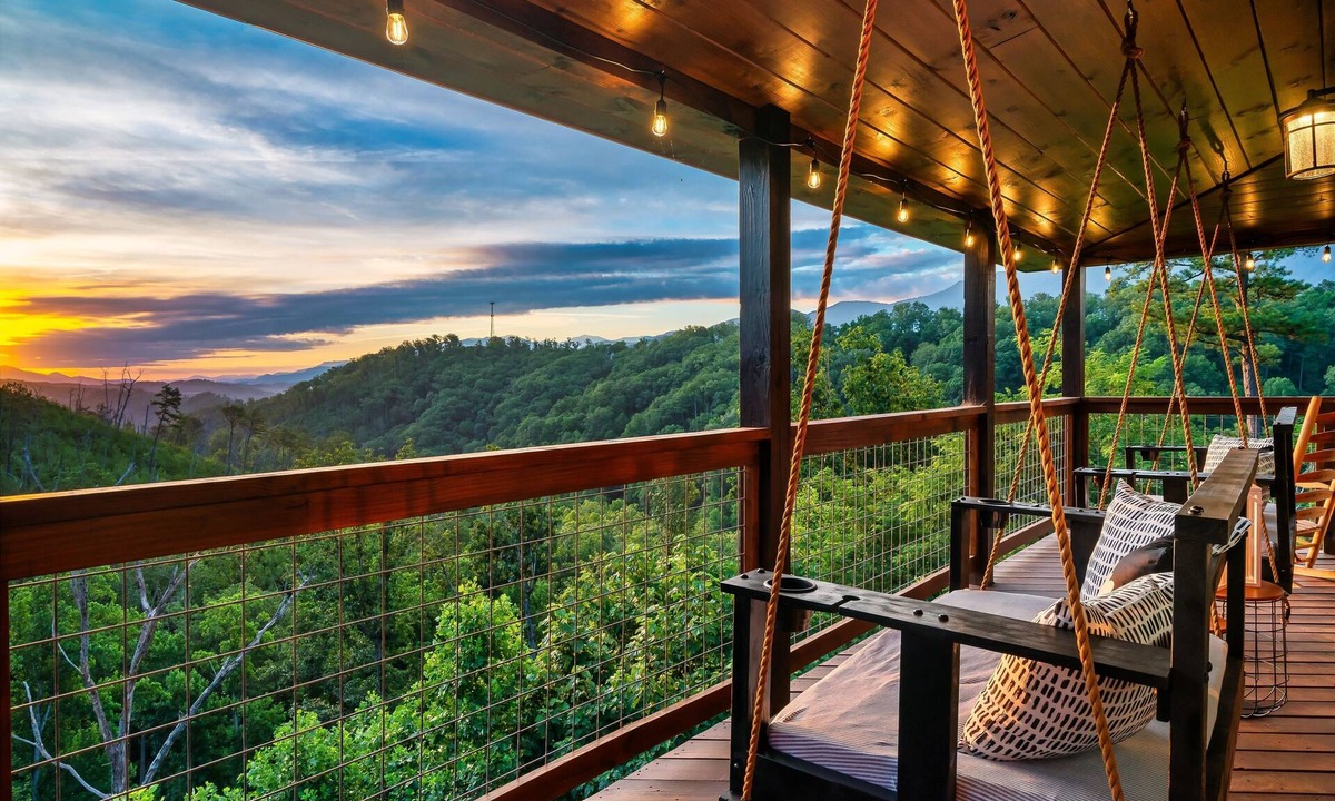 Chalet Village North Cabin | Luxury Cabin w/View! 3 Pools, Pickleball, Game Rm, Hot Tub!