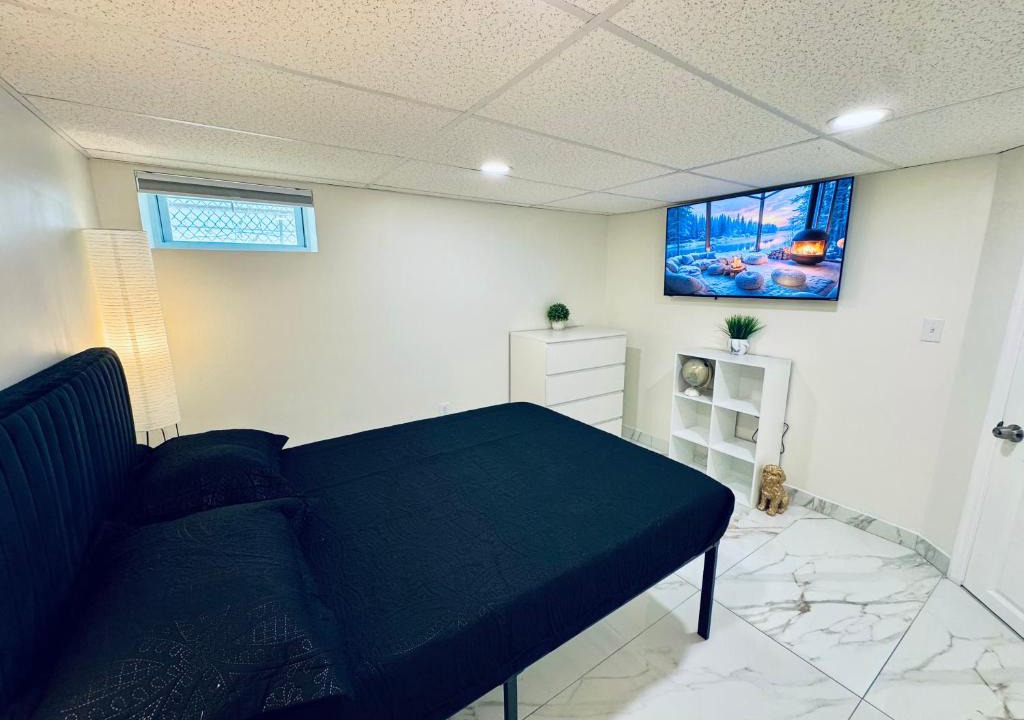 Haledon House | Luxury Executive Room with Workspace, Fast Wi-Fi, and Smart Tv