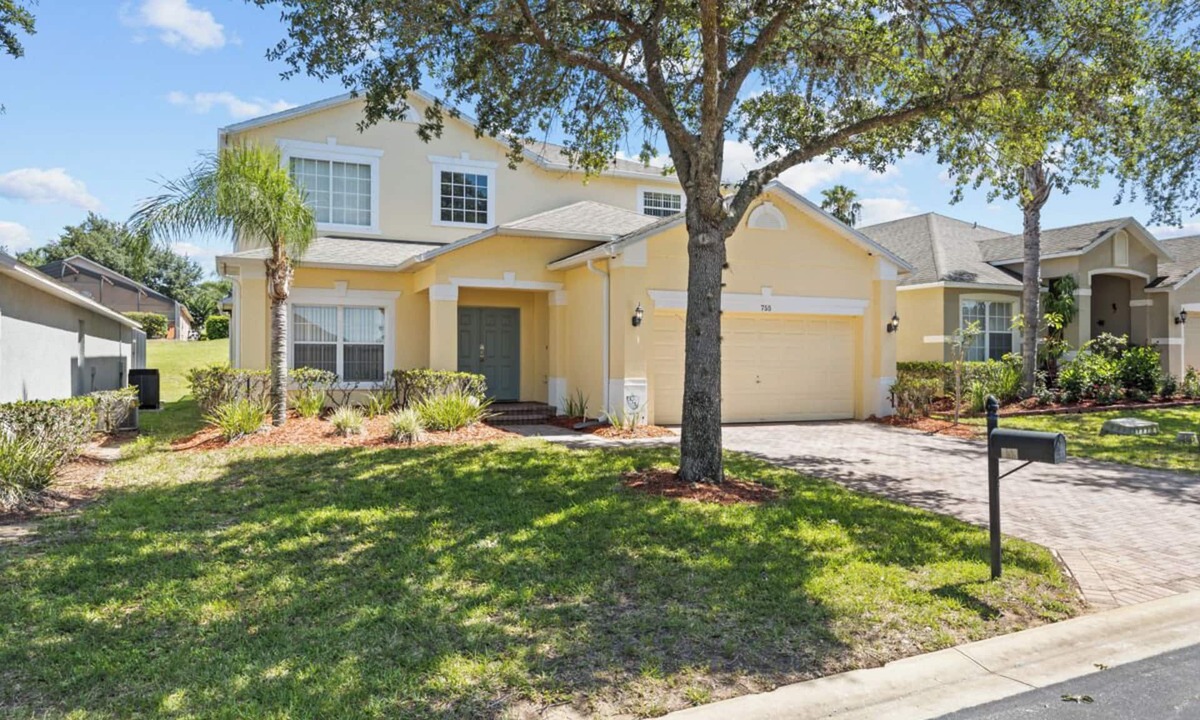 Highgate Park House | Luxury executive villa near Disney World in a gated community, WELCOME HOME