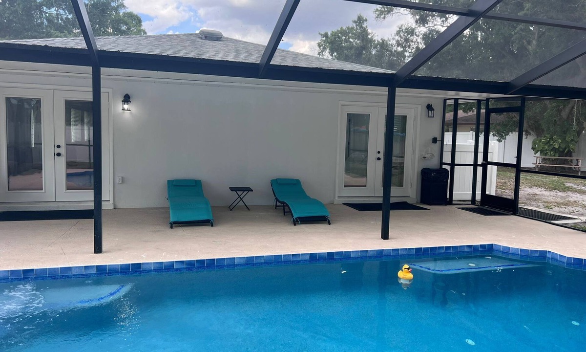 Fruitville House | Luxury Family size house, 8 miles away from siesta key, with pool