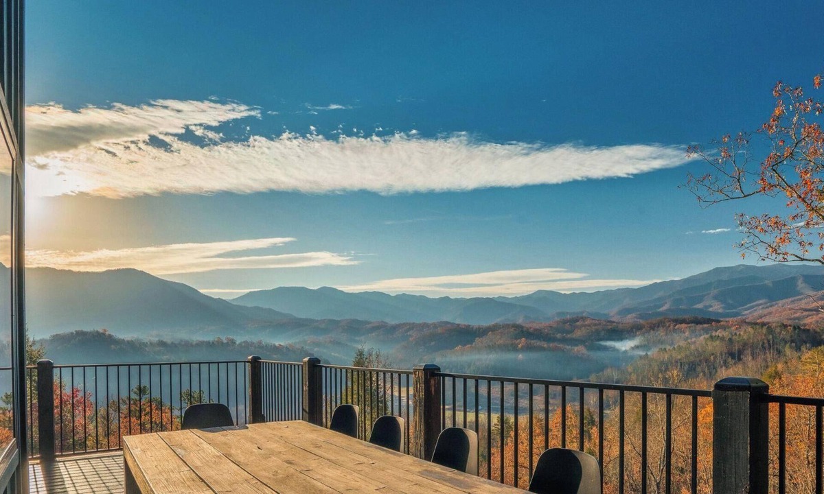 Sevierville Cabin | Luxury Indoor Pool Cabin with Hot Tub, Views & Arcade