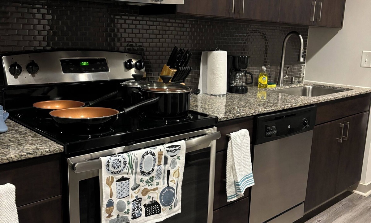 Home Park Apartment | Luxury Midtown Flat near Mercedes-Benz Stadium