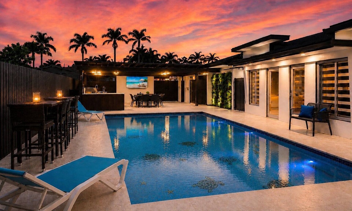 Hialeah Bed & Breakfast | Luxury Modern Stay Hialeah Miami Area!