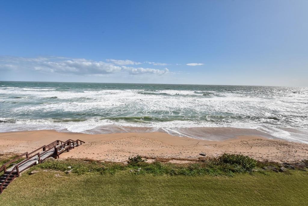 Bethune Beach Apartment | Luxury Oceanfront Condo with Breathtaking Views Pool WiFi ~ CH516