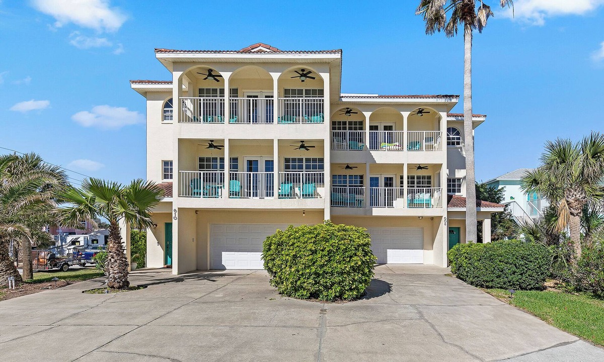 Horton Shores House | Luxury Townhome Walking Distance to the Beach & Flagler Ave
