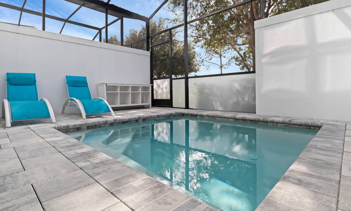 Silver Creek House | Luxury Townhome with private plunge pool located near Disney