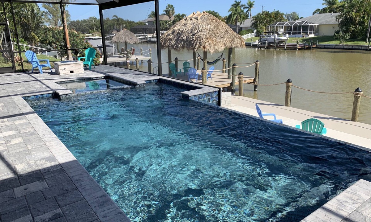Pelican Villa | Luxury villa by the water - fast w-lan/Wi-Fi
