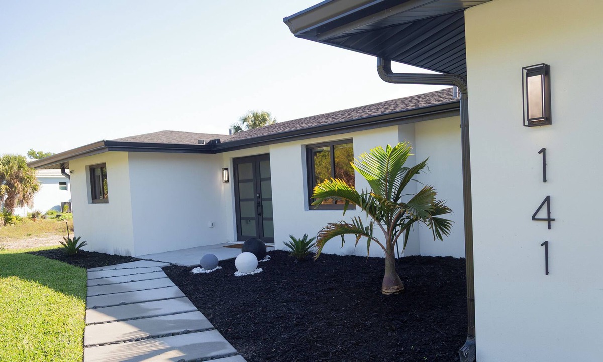 Port Charlotte House | Luxury Waterfront Retreat Heated Pool & Spa Gulf Access Modern Design