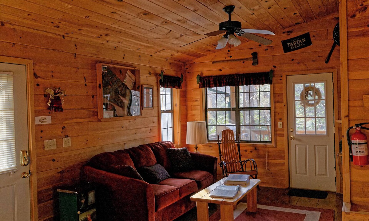 Murphy Cabin | MacDonald Cabin in Scottish Woods