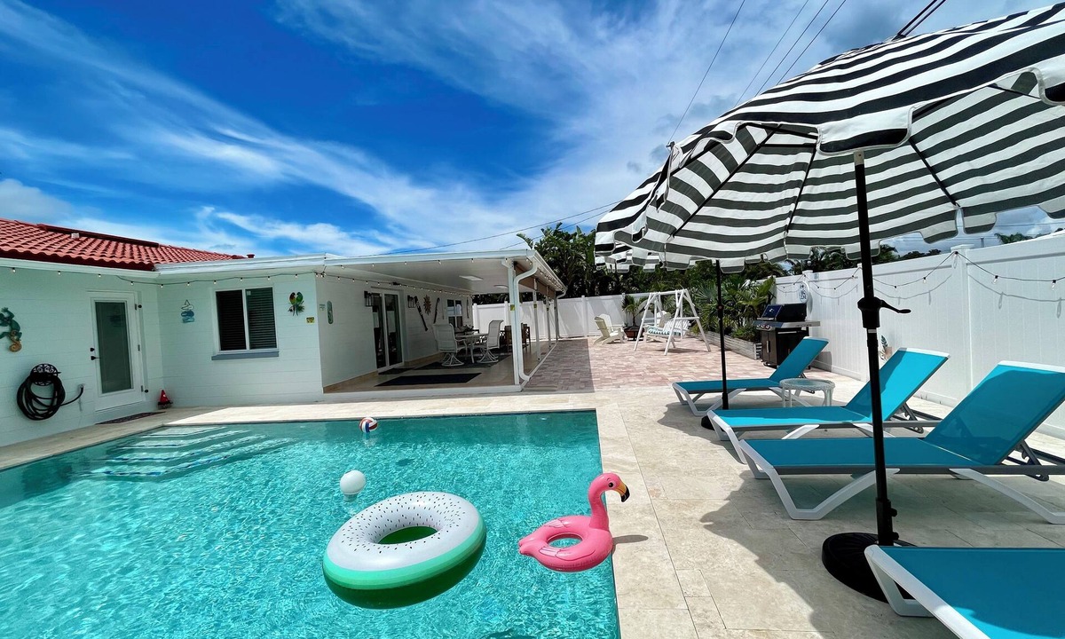 Seminole House | MADEIRA BEACH RETREAT WITH HEATED POOL.